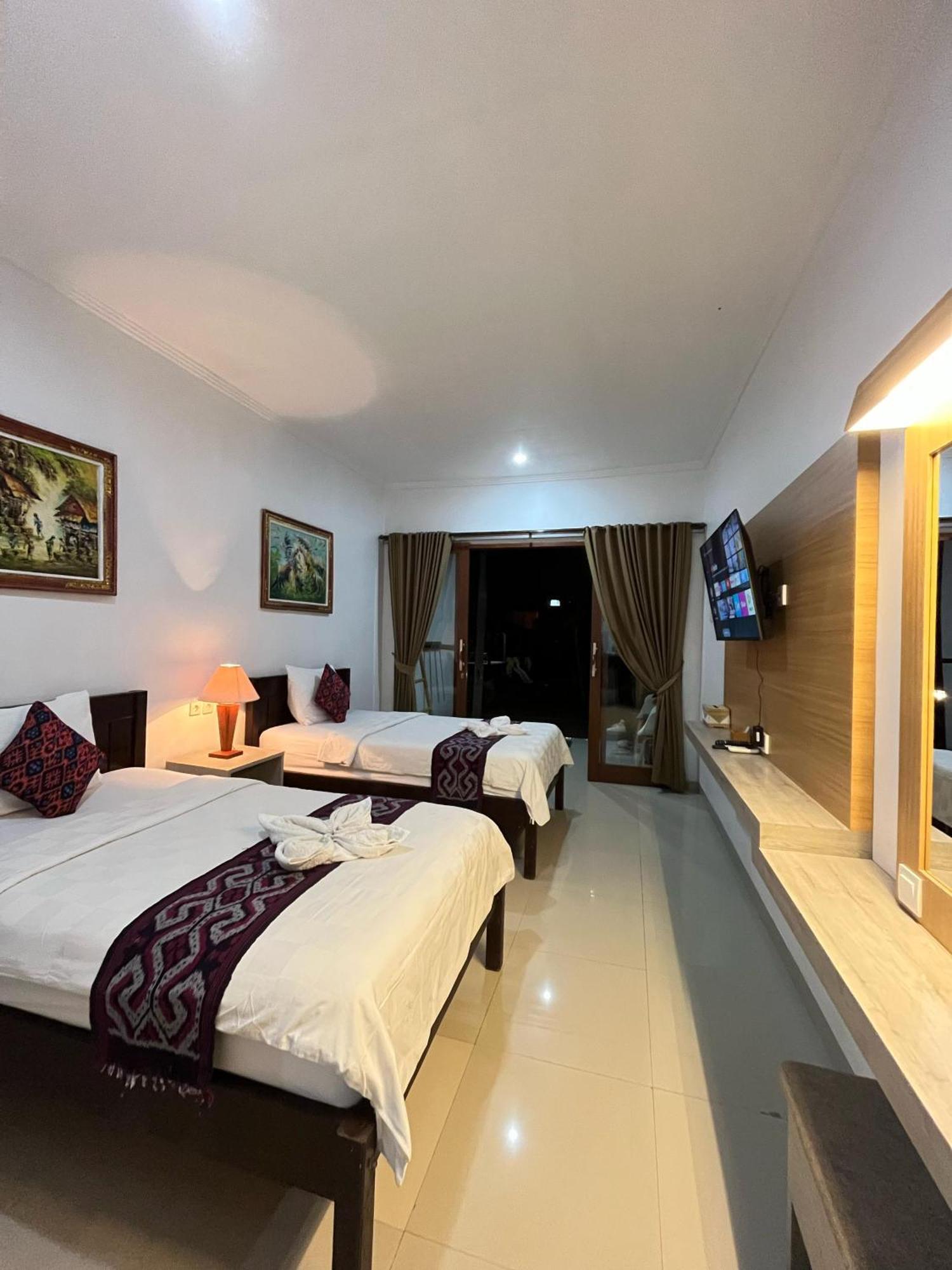 Padang-padang Sari * Uluwatu